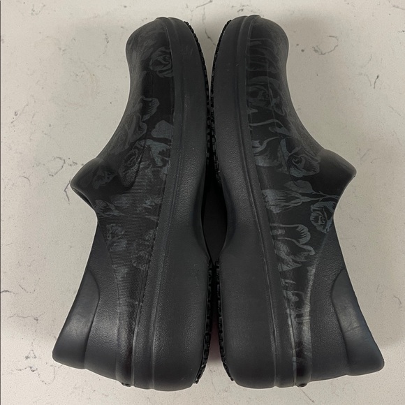 WOMEN’S NERIA PRO II WORK CLOG SIZE 8 Floral Black - Picture 8 of 17